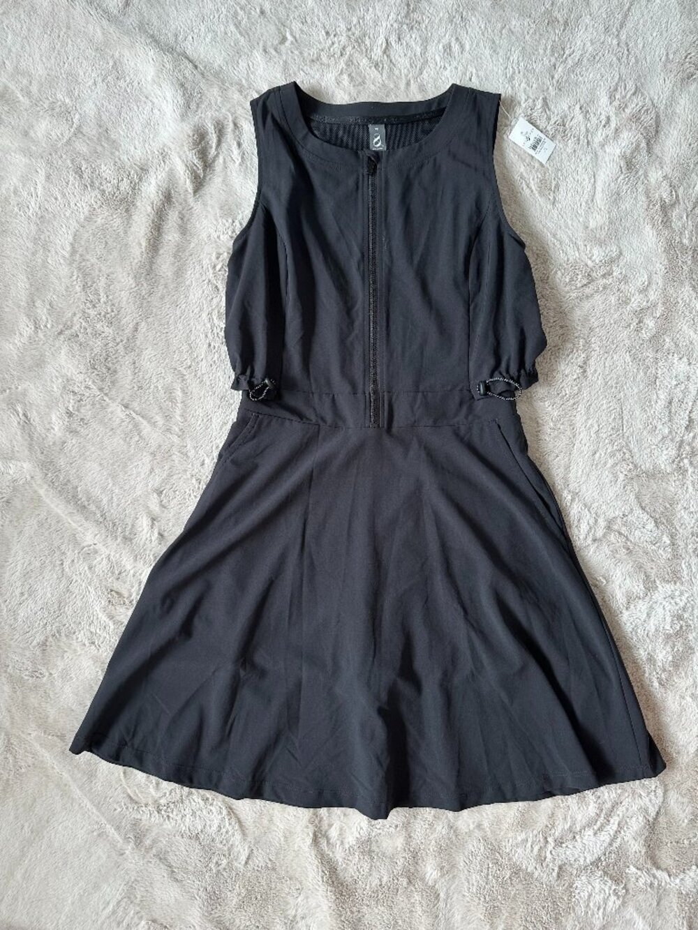 Lou & Grey Sporty Black Dress